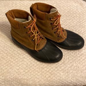 Men’s size 10.5 - like new - Sorel Duck Boots